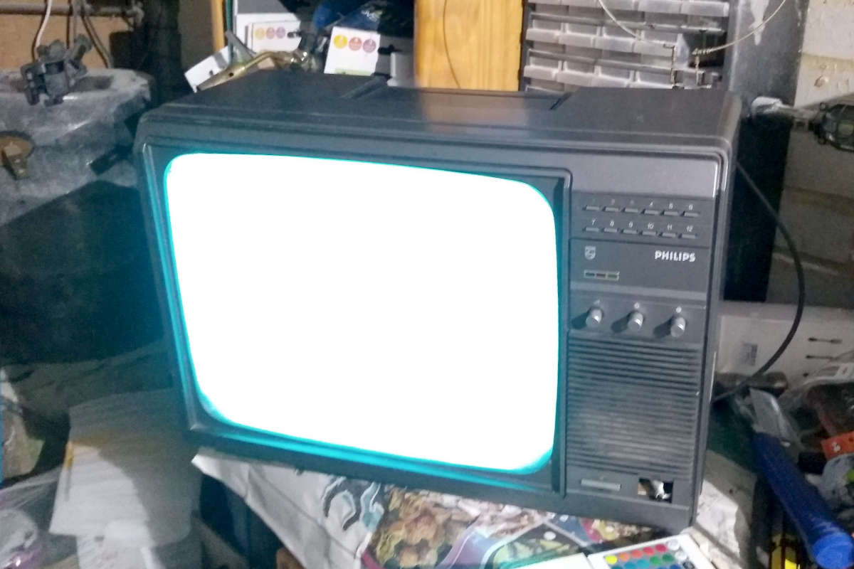 Prop Television with Practical Light